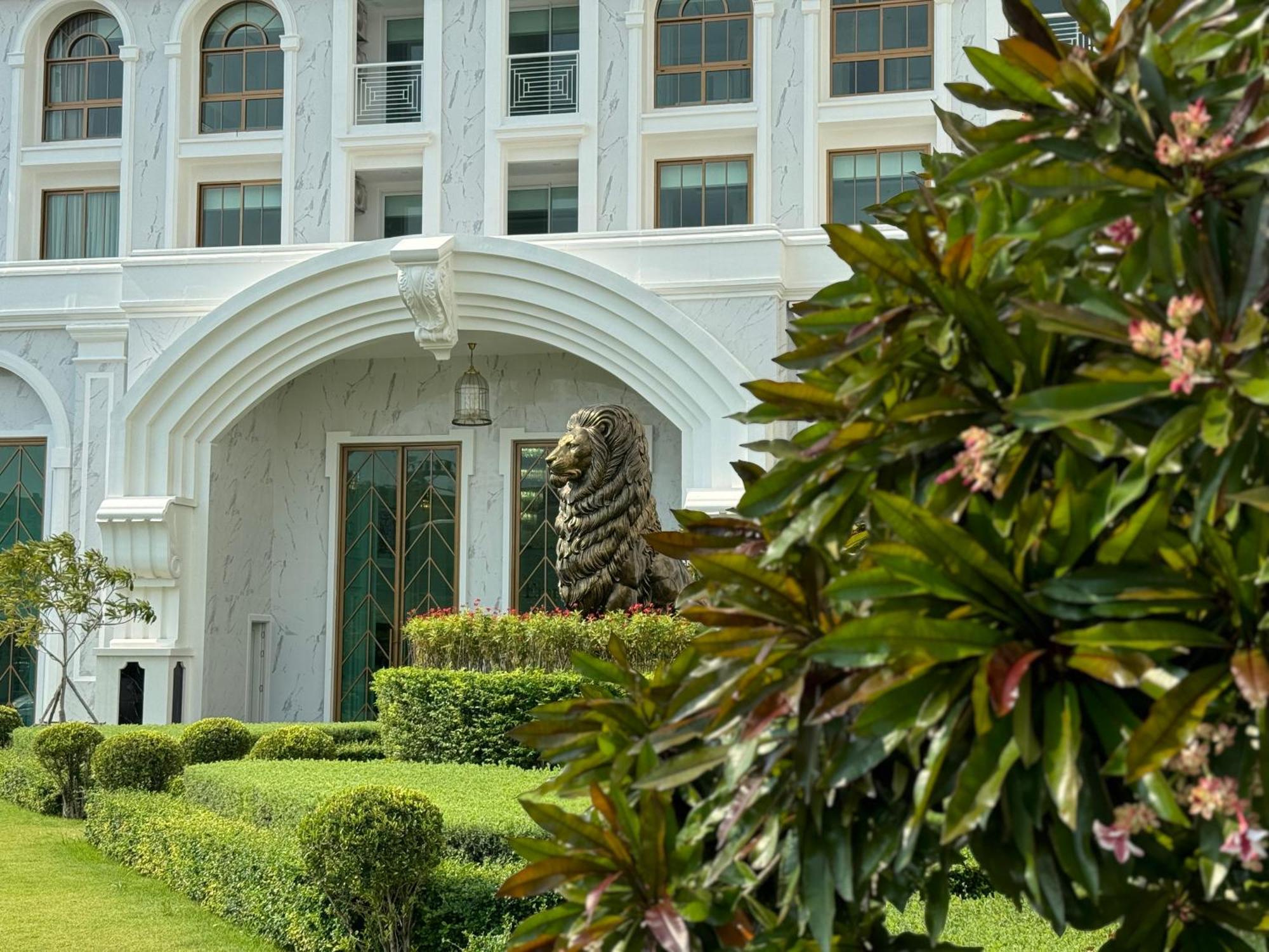 The Empire Chic Residence Jomtien & Yahaha Eksteriør billede